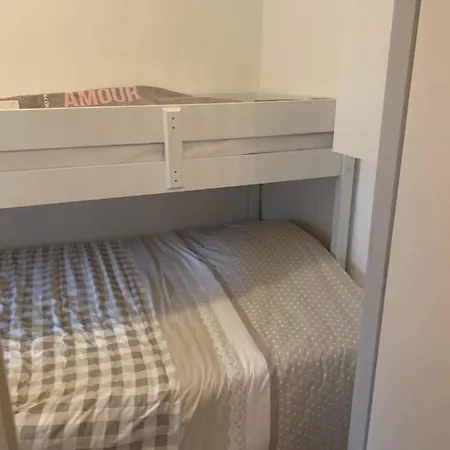 Apartment Chez L&l *